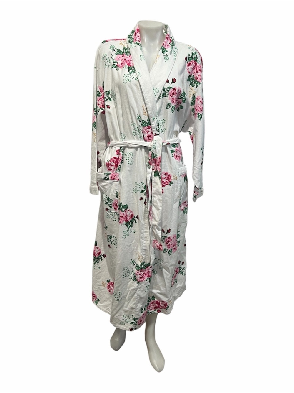 La Cera women’s white cotton floral flannel robe
Size 2X NWT
